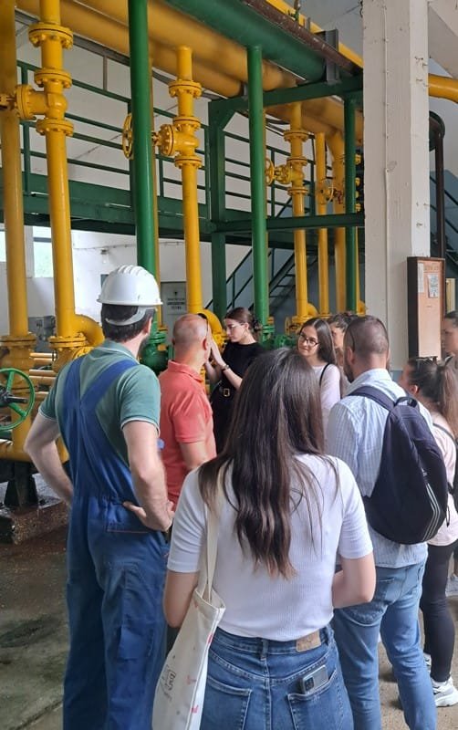 ТРЕБА НАМ ПОМИРЕЊЕ: ТЕШКА ИНДУСТРИЈА И БРИГА О КЛИМИ